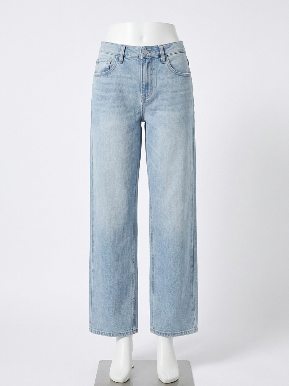 NEW JUST BLACK DENIM low rise loose jean in light denim